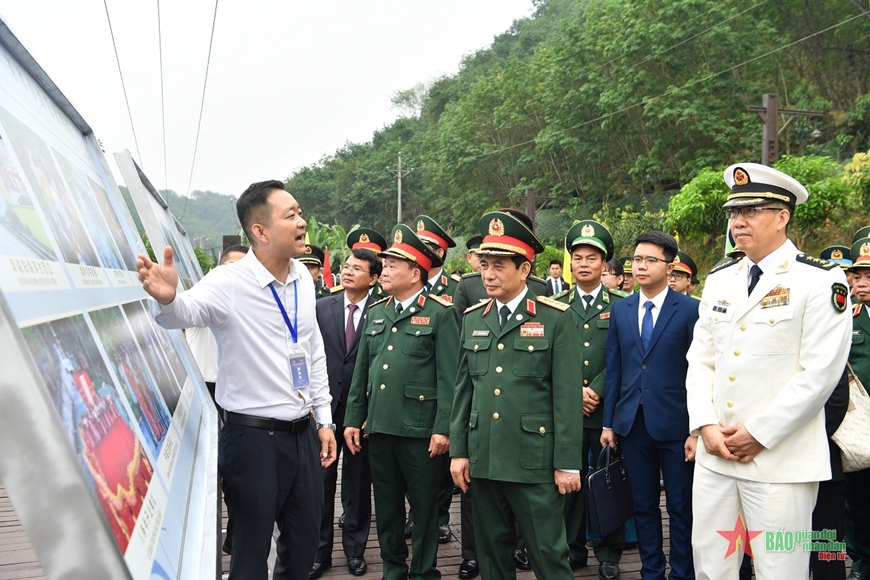 View - 	Giao lưu hữu nghị quốc phòng biên giới Việt Nam-Trung Quốc lần thứ 8